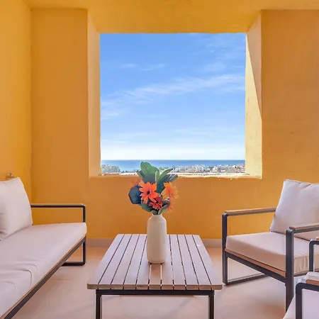 Terrazas Del Sol By Finest شقة إِستيبونا